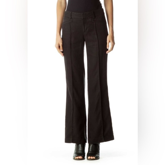 NWT! G by GUESS Black Classic Flare Pleated Pants - Size 24 - Picture 1 of 6